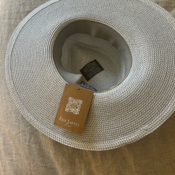 Eric Javits White and Gray Women's Hat - Picture 6 of 7